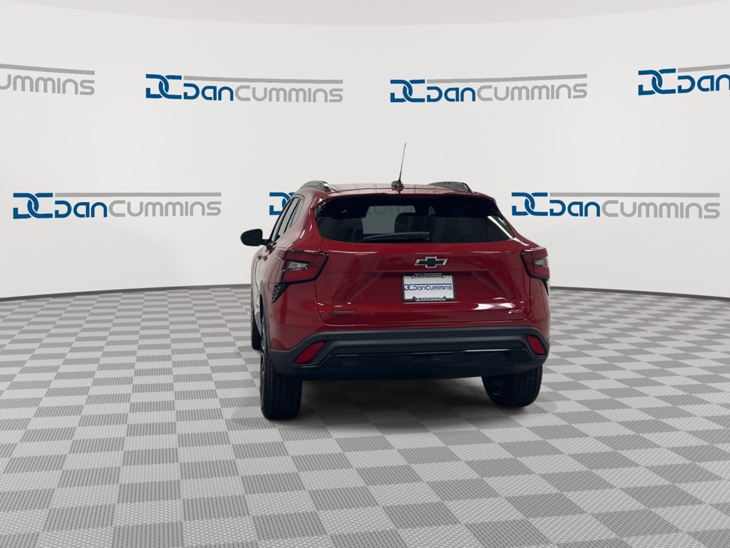 New 2026 Chevrolet Trax RS w/ Sunroof Package FWD image 7