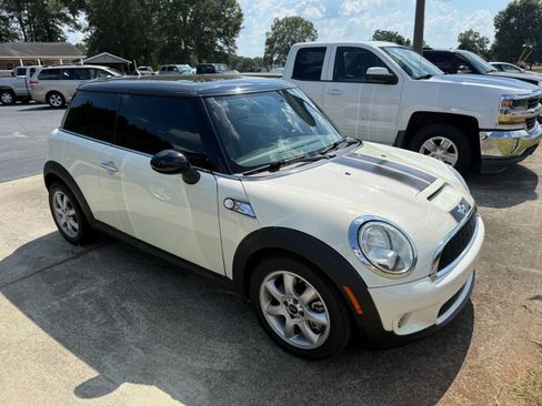 Used 2010 MINI Cooper S FWD image 4