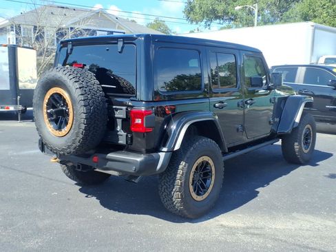 Used 2024 Jeep Wrangler Unlimited Rubicon 392 AWD/4WD image 5