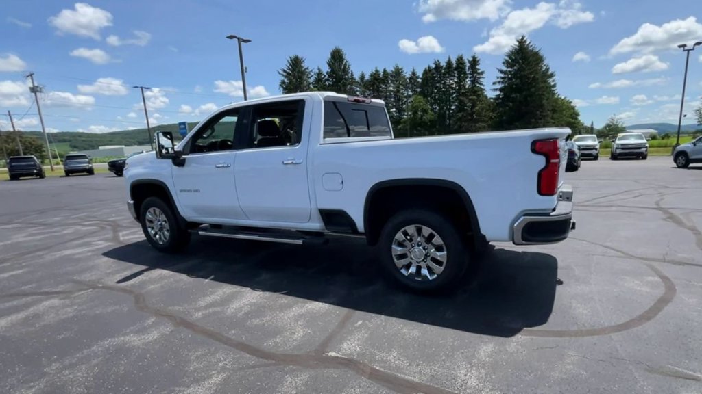Used 2024 Chevrolet Silverado 2500 LTZ w/ LTZ Plus Package AWD/4WD image 6