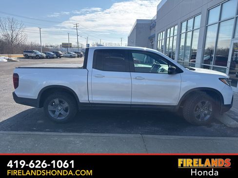 Used 2024 Honda Ridgeline TrailSport image 9