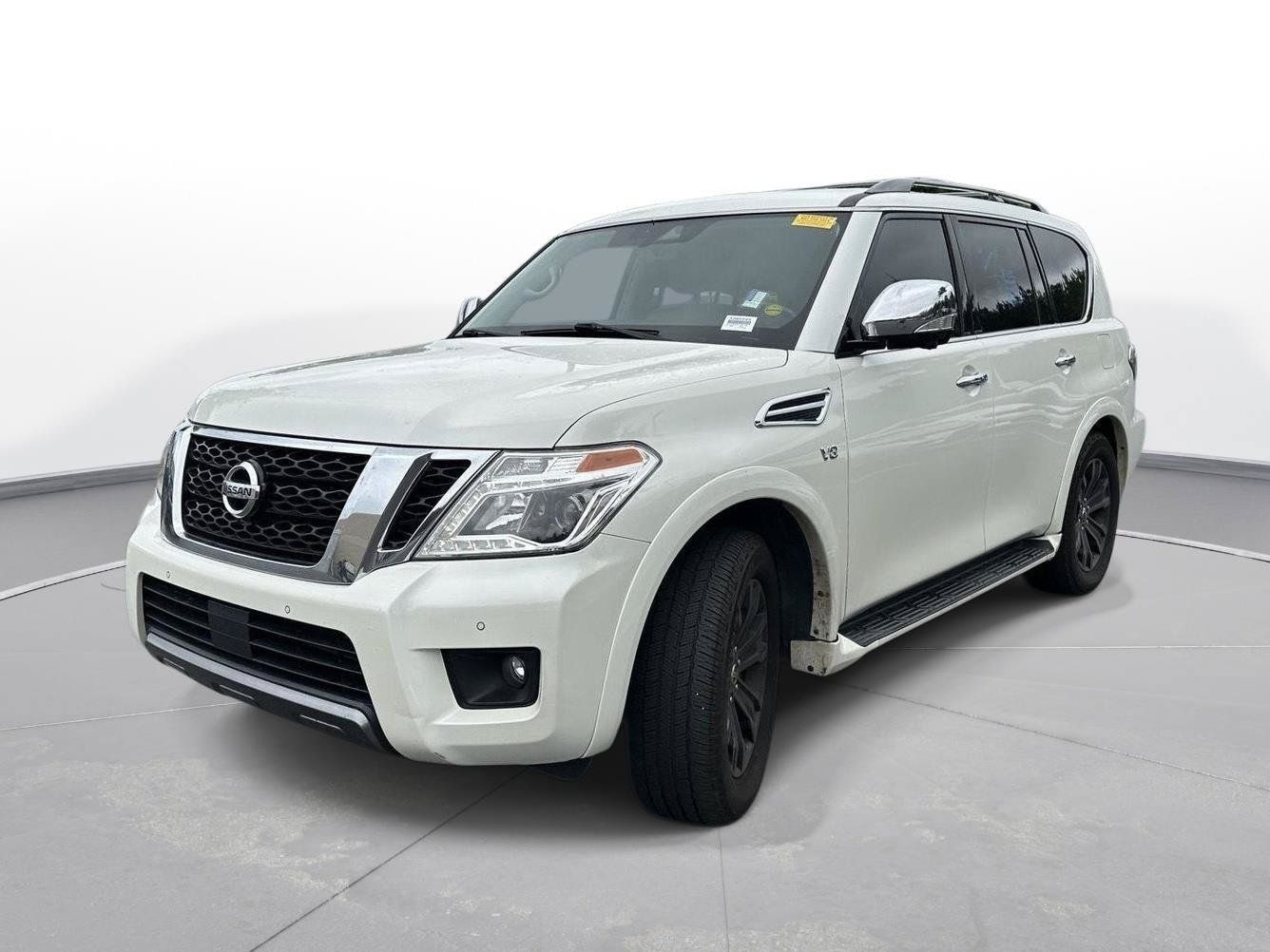 Used 2020 Nissan Armada Platinum w/ Captain's Chairs Package RWD image 2