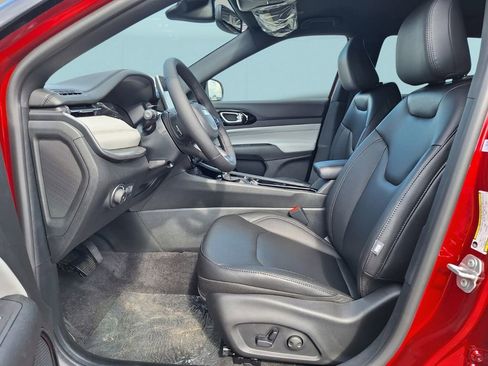 New 2026 Jeep Compass Limited image 9