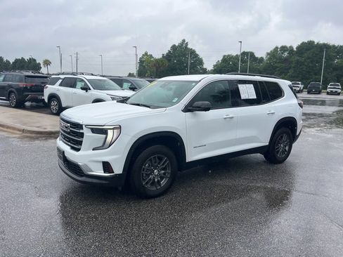 Used 2026 GMC Acadia Elevation w/ LPO, Floor Liner Package FWD image 3