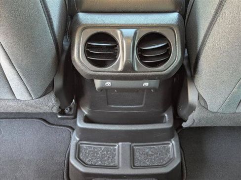 Used 2024 Jeep Wrangler Unlimited w/ Convenience Group AWD/4WD image 15