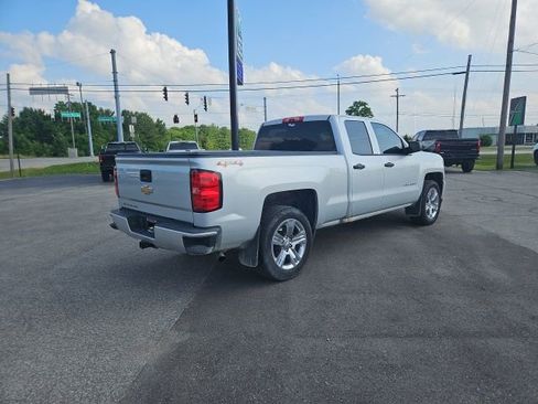 Used 2017 Chevrolet Silverado 1500 Custom w/ Custom Convenience Package AWD/4WD image 6