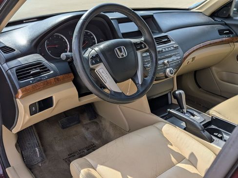 Used 2011 Honda Accord EX-L image 10