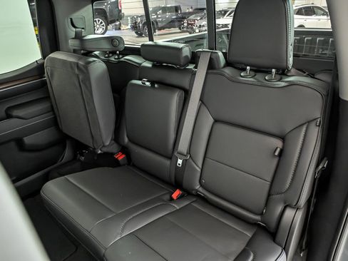 New 2026 GMC Sierra 1500 Denali w/ Denali Reserve Package AWD/4WD image 11