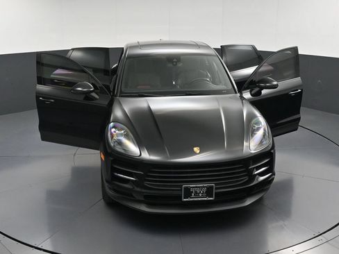 Certified 2021 Porsche Macan S AWD/4WD image 32