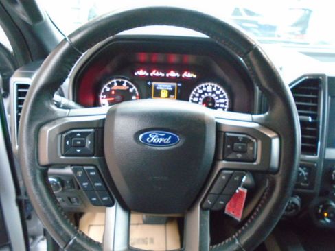 Used 2018 Ford F150 XLT w/ Equipment Group 302A Luxury image 14