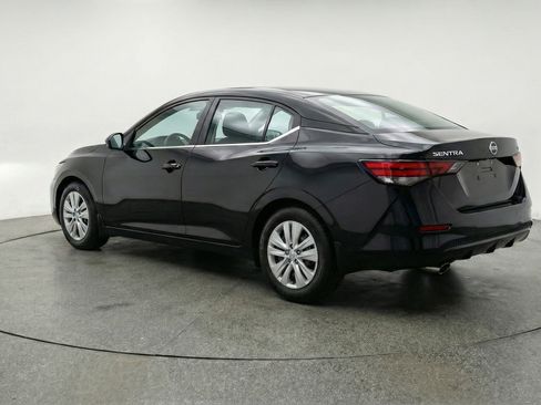 Used 2025 Nissan Sentra S image 6