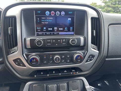 Used 2017 GMC Sierra 1500 SLT w/ SLT Premium Package AWD/4WD image 20