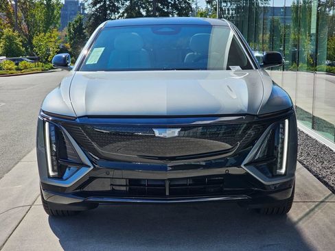 New 2026 Cadillac Lyriq Sport AWD/4WD image 8