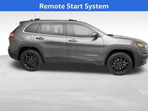 Used 2019 Jeep Cherokee Latitude Plus w/ Comfort/Convenience Group AWD/4WD image 11
