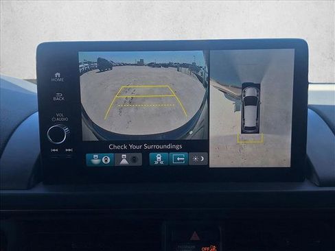 Used 2023 Honda Pilot TrailSport image 13
