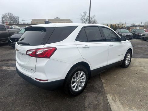 Used 2019 Chevrolet Equinox LS w/ LS Convenience Package image 7