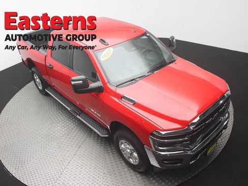 Used 2026 RAM 2500 Big Horn AWD/4WD image 3