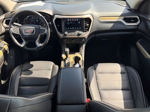 Used 2019 GMC Acadia Denali w/ Technology Package AWD/4WD image 9