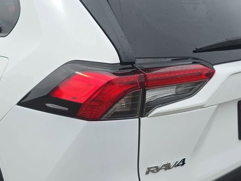 Certified 2024 Toyota RAV4 XLE image 34