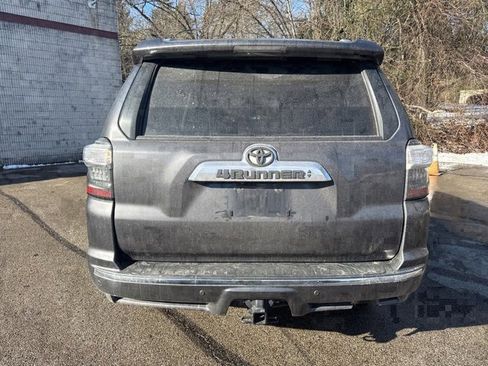 Used 2022 Toyota 4Runner Limited image 4