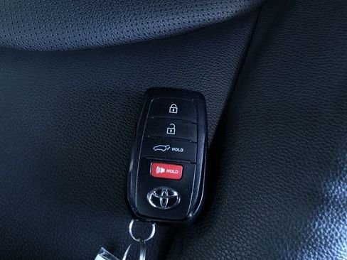 Certified 2025 Toyota Grand Highlander AWD image 32