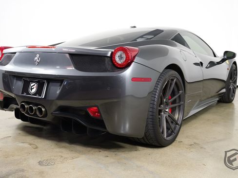 Used 2010 Ferrari 458 Italia Coupe RWD image 9