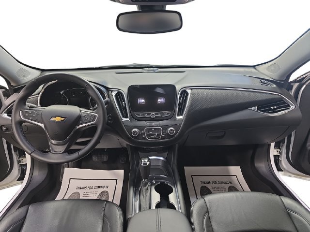 Used 2018 Chevrolet Malibu LT FWD image 9