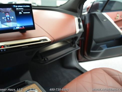 Used 2023 BMW iX xDrive50 w/ Premium Package AWD/4WD image 35