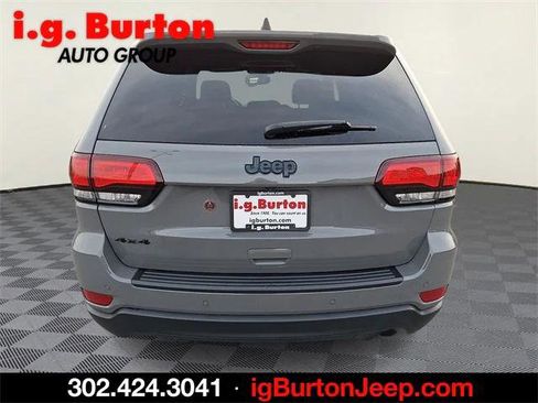 Certified 2019 Jeep Grand Cherokee Laredo image 5