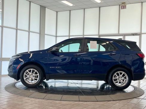 Used 2023 Chevrolet Equinox LS image 5