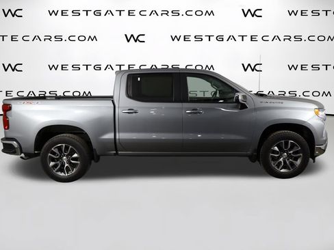 Used 2024 Chevrolet Silverado 1500 LT AWD/4WD image 45