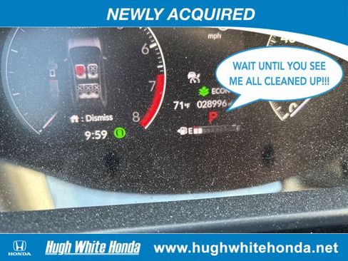Used 2024 Honda HR-V LX image 1
