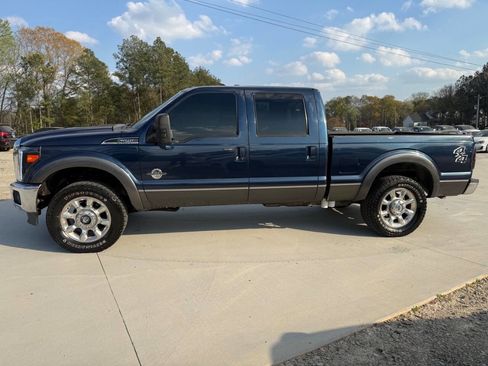 Used 2015 Ford F250 Lariat w/ Lariat Ultimate Package image 6