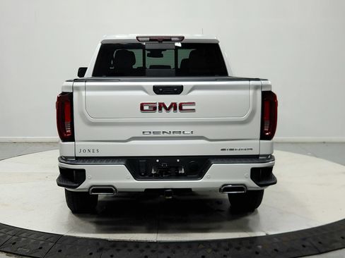 Used 2022 GMC Sierra 1500 Denali AWD/4WD image 7