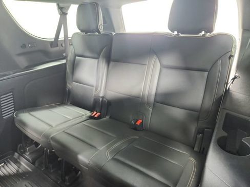Used 2021 Chevrolet Suburban Premier w/ Premium Package AWD/4WD image 46
