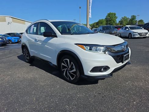 Used 2020 Honda HR-V Sport image 4