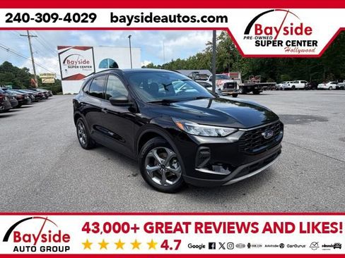 Used 2025 Ford Escape ST-Line FWD image 1