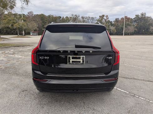New 2026 Volvo XC90 T8 Ultra w/ Protection Package Premier image 5
