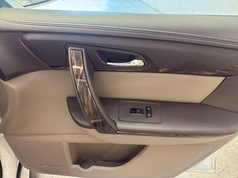 Used 2015 GMC Acadia Denali AWD/4WD image 22