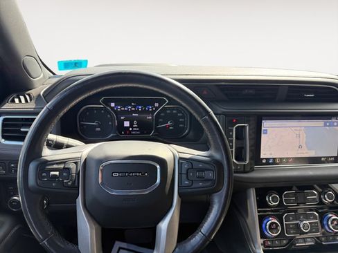 Used 2021 GMC Yukon XL Denali AWD/4WD image 12