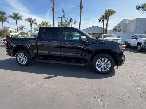 New 2025 Chevrolet Silverado 1500 Custom image 9