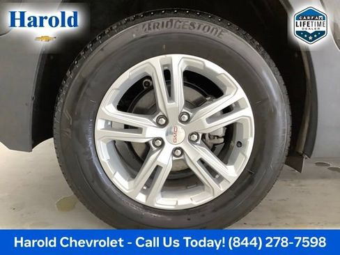 Used 2024 GMC Terrain SLE image 7
