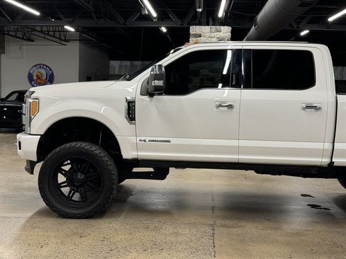 Used 2017 Ford F350 Platinum w/ Platinum Ultimate Package AWD/4WD image 5