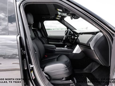 New 2026 Land Rover Range Rover Long Wheelbase SE AWD/4WD image 37