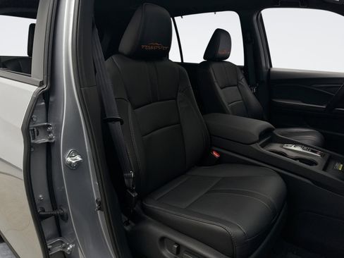 Used 2025 Honda Passport TrailSport image 17