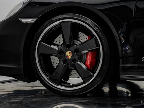 Used 2015 Porsche 911 Turbo image 85