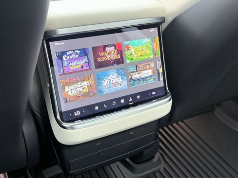 Used 2023 Tesla Model X Plaid image 51