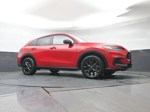 Certified 2024 Honda HR-V Sport image 32