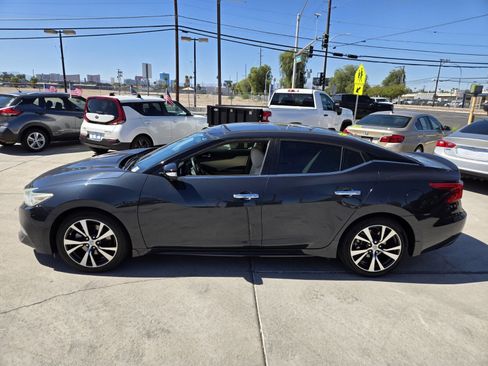 Used 2016 Nissan Maxima Platinum image 2