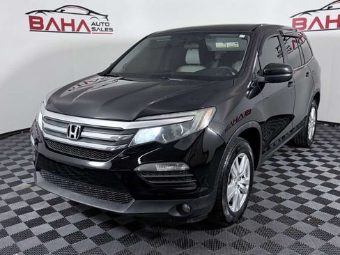 Used 2018 Honda Pilot LX image 2